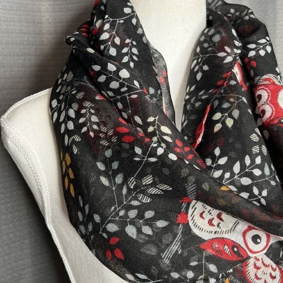 Owl Print Scarf  Soft Lightweight Sheer Infinity Wrap 100% Viscose Black & Red - Picture 2 of 7